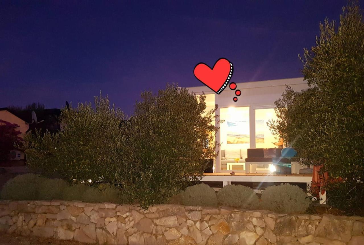 Eden Lady Mobile Home, Croatia, 德拉格 外观 照片